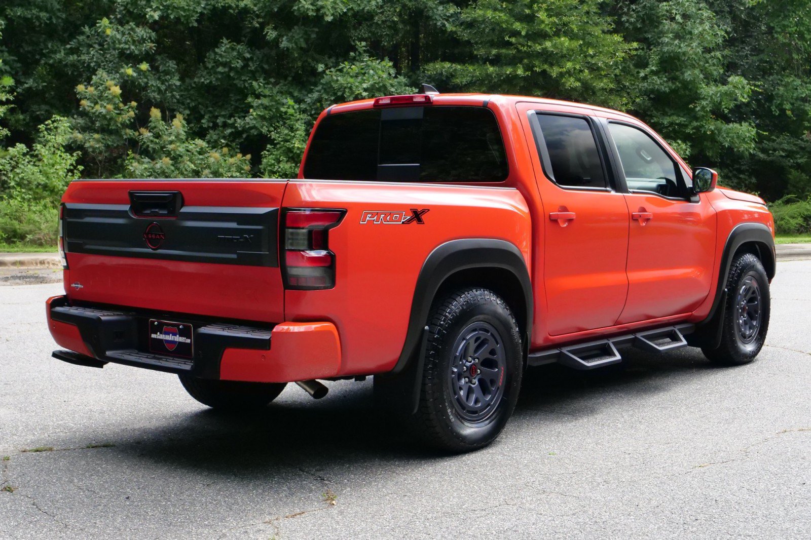Used 2025 Nissan Frontier Pro-X RWD image 9