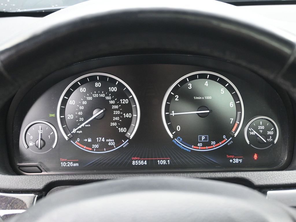 Used 2013 BMW 535i Gran Turismo xDrive image 9