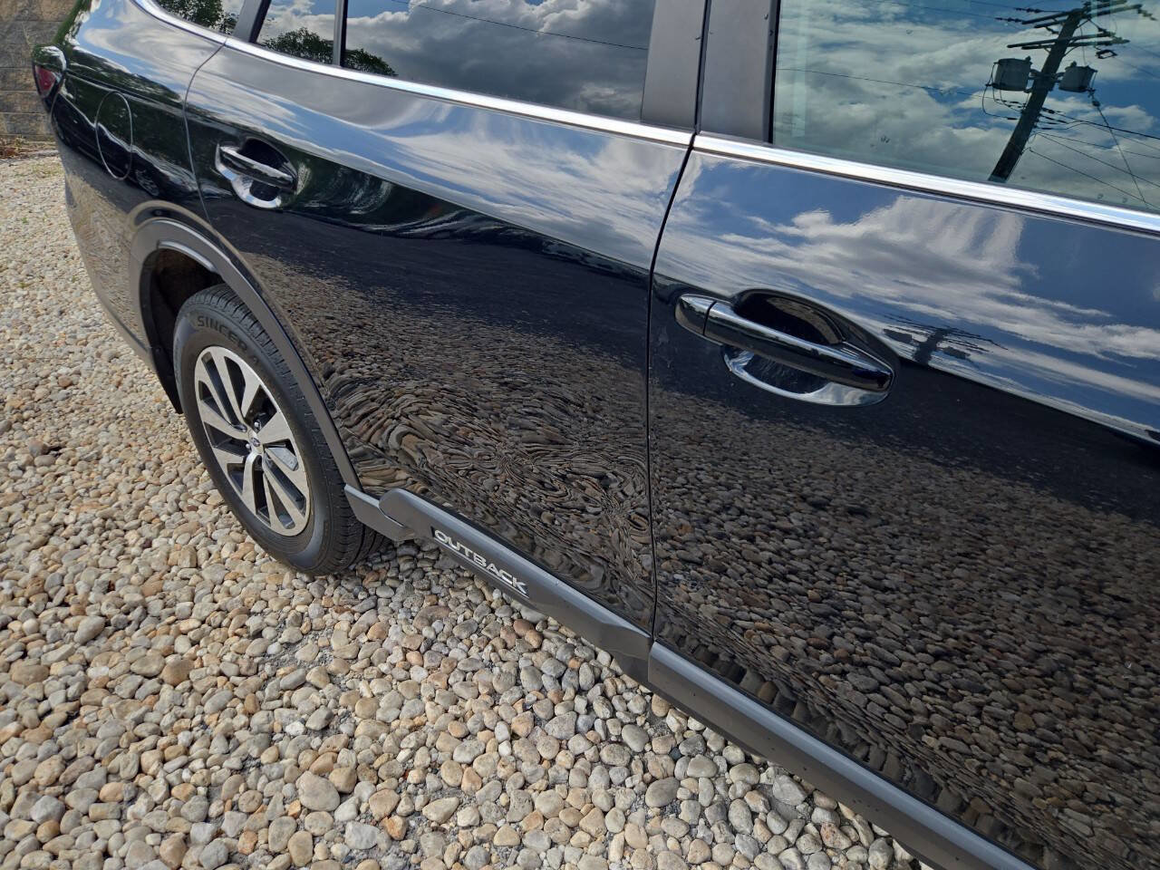 Used 2022 Subaru Outback Premium AWD/4WD image 25