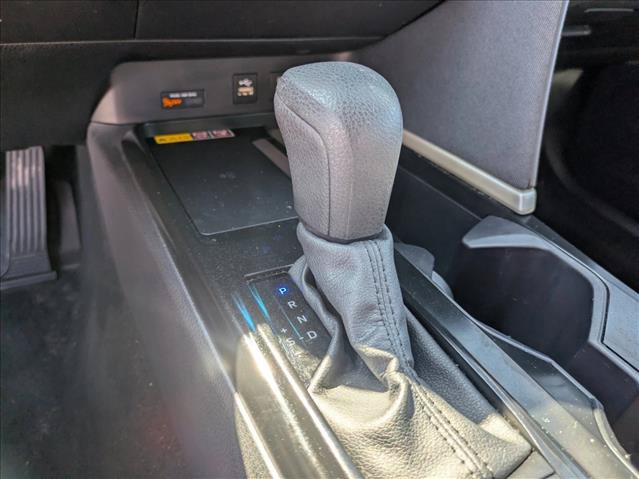 Used 2025 Toyota Camry LE FWD image 11