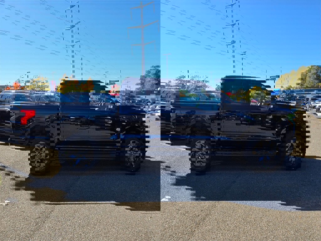 New 2025 Ford F150 Lightning Flash image 4