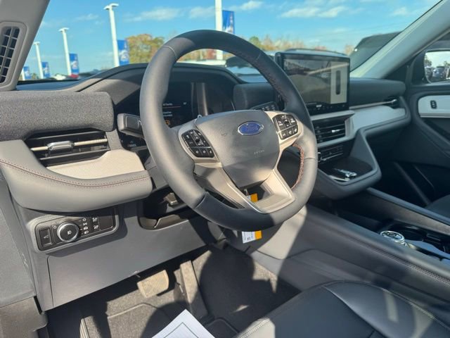 New 2026 Ford Explorer Active w/ Active Comfort Package image 17
