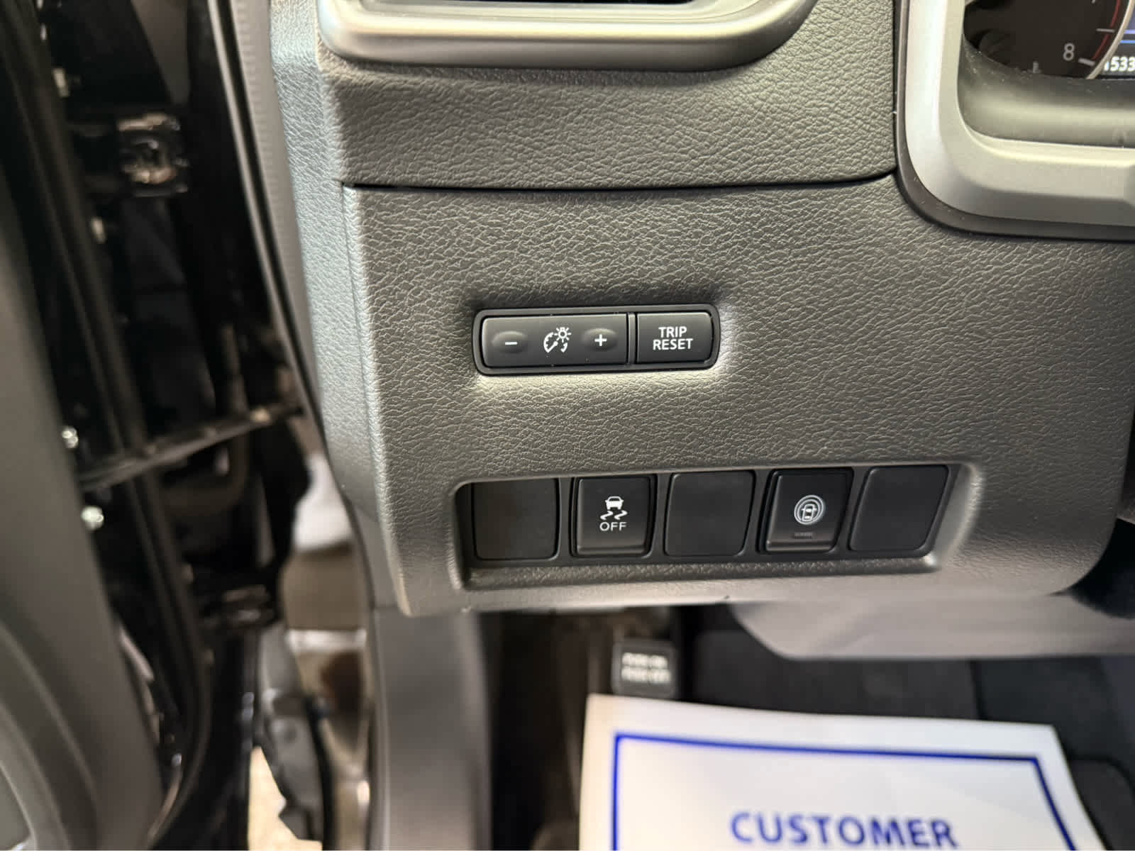 Used 2024 Nissan Murano SV w/ SV Midnight Edition Package image 11