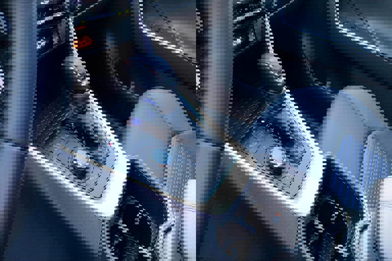 Used 2025 Toyota RAV4 XSE w/ Weather Package image 17