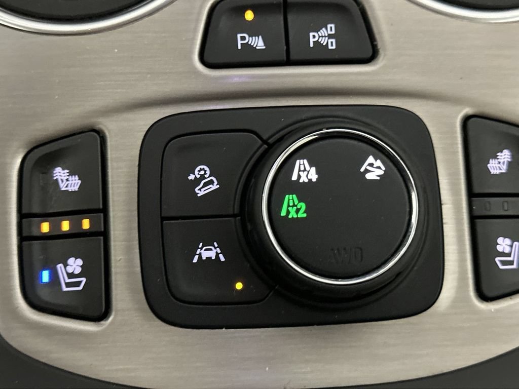 Used 2018 GMC Terrain Denali w/ Advanced Safety Package AWD/4WD image 54
