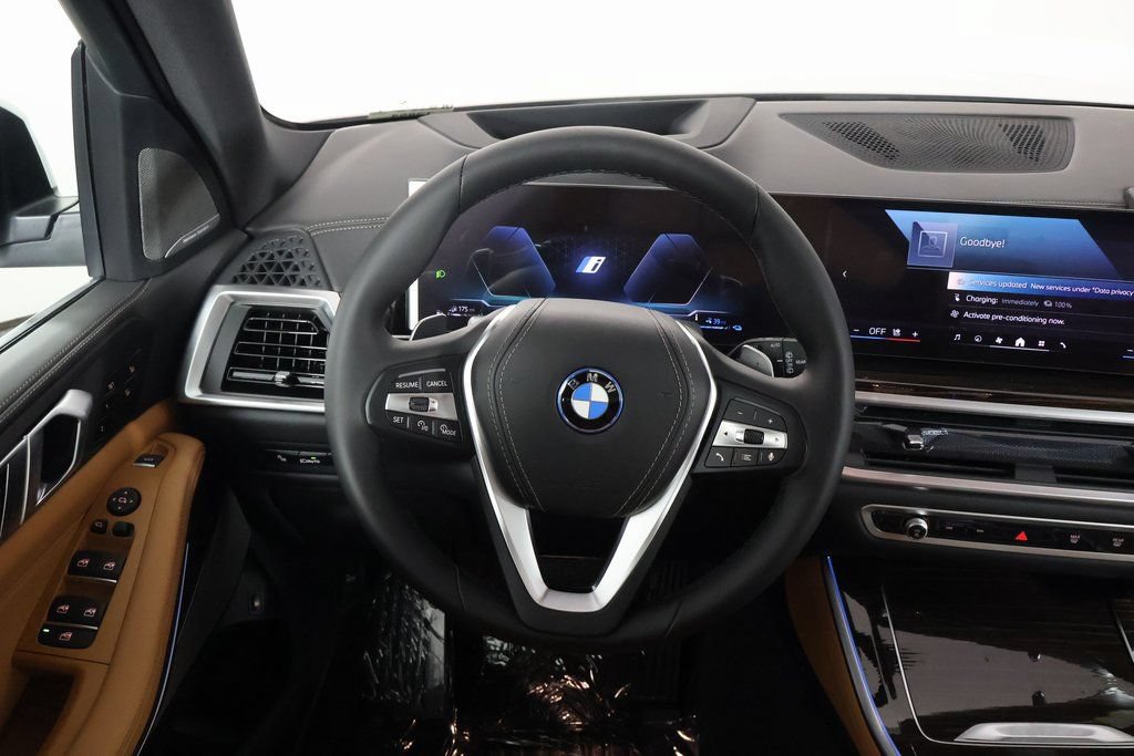 New 2026 BMW X5 xDrive50e AWD/4WD image 3