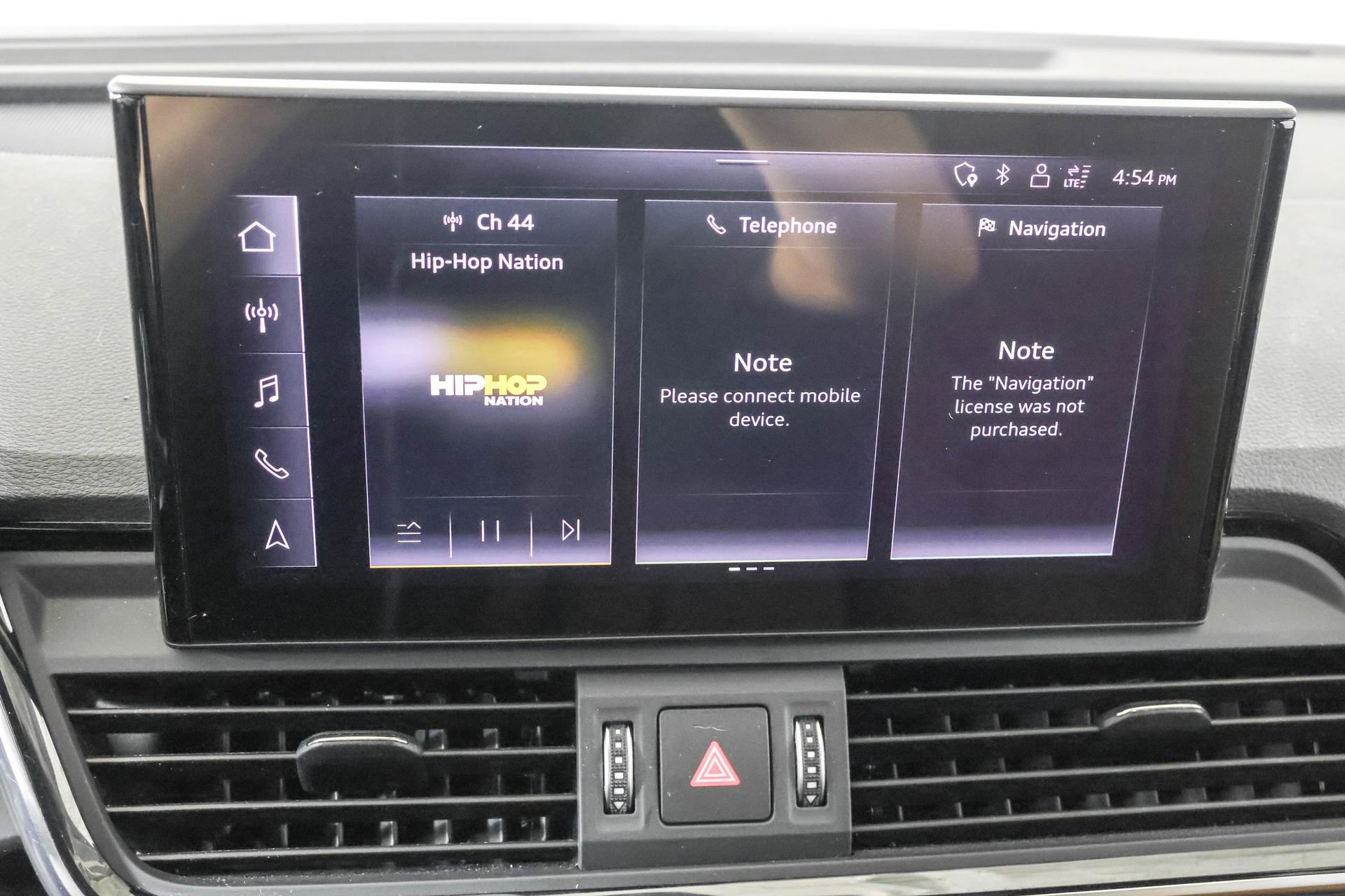 Used 2023 Audi Q5 e Premium Plus w/ Premium Plus Package image 31