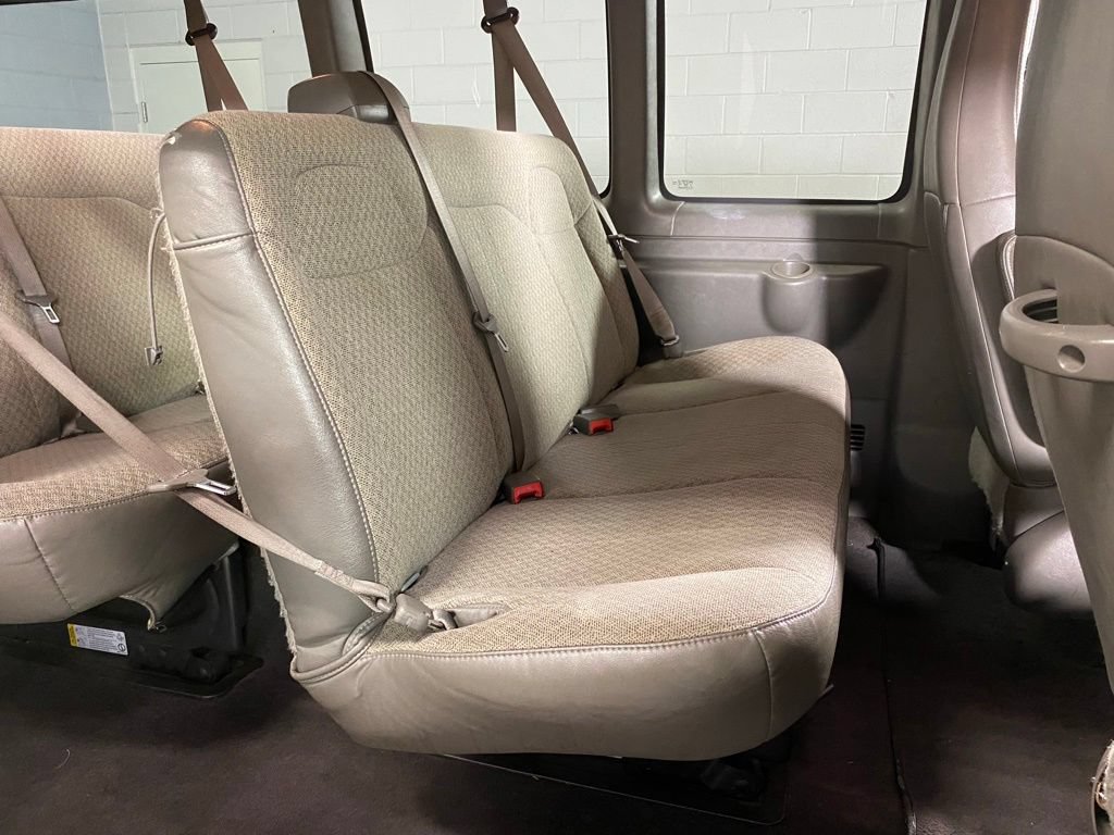 Used 2019 Chevrolet Express 3500 LT w/ LT Preferred Equipment Group RWD image 28