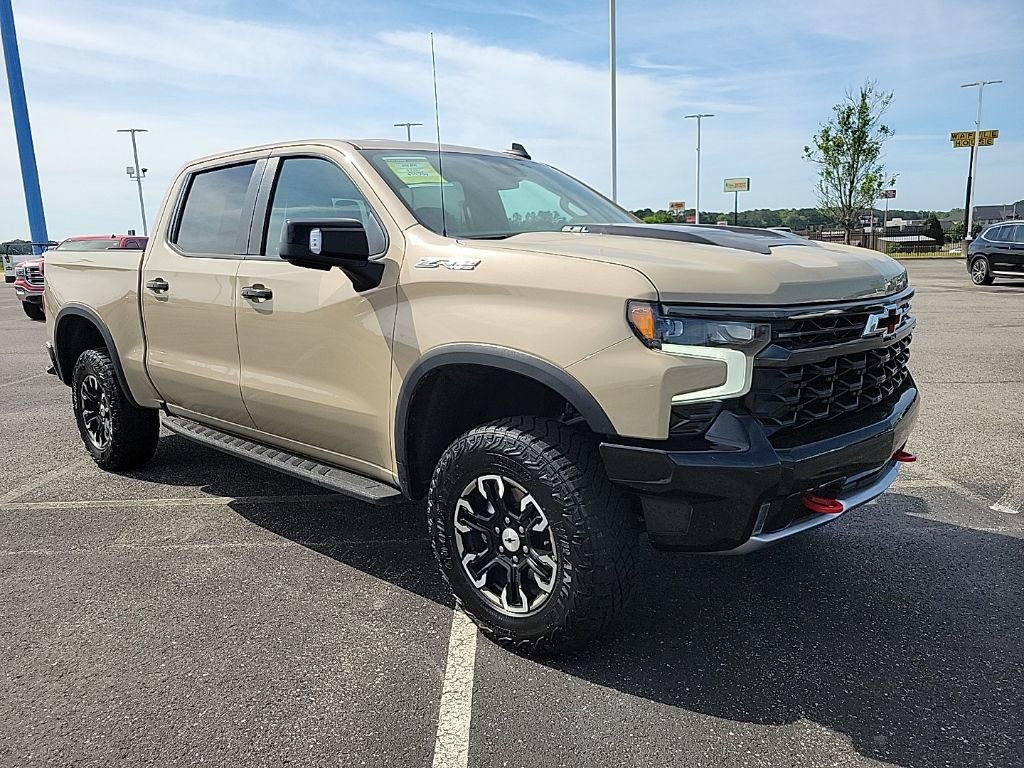 Used 2023 Chevrolet Silverado 1500 ZR2 AWD/4WD image 3