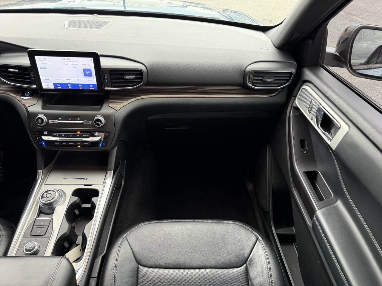 Used 2020 Ford Explorer Limited image 29