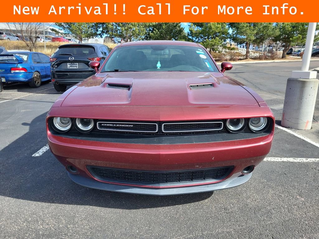 Used 2020 Dodge Challenger SXT image 3