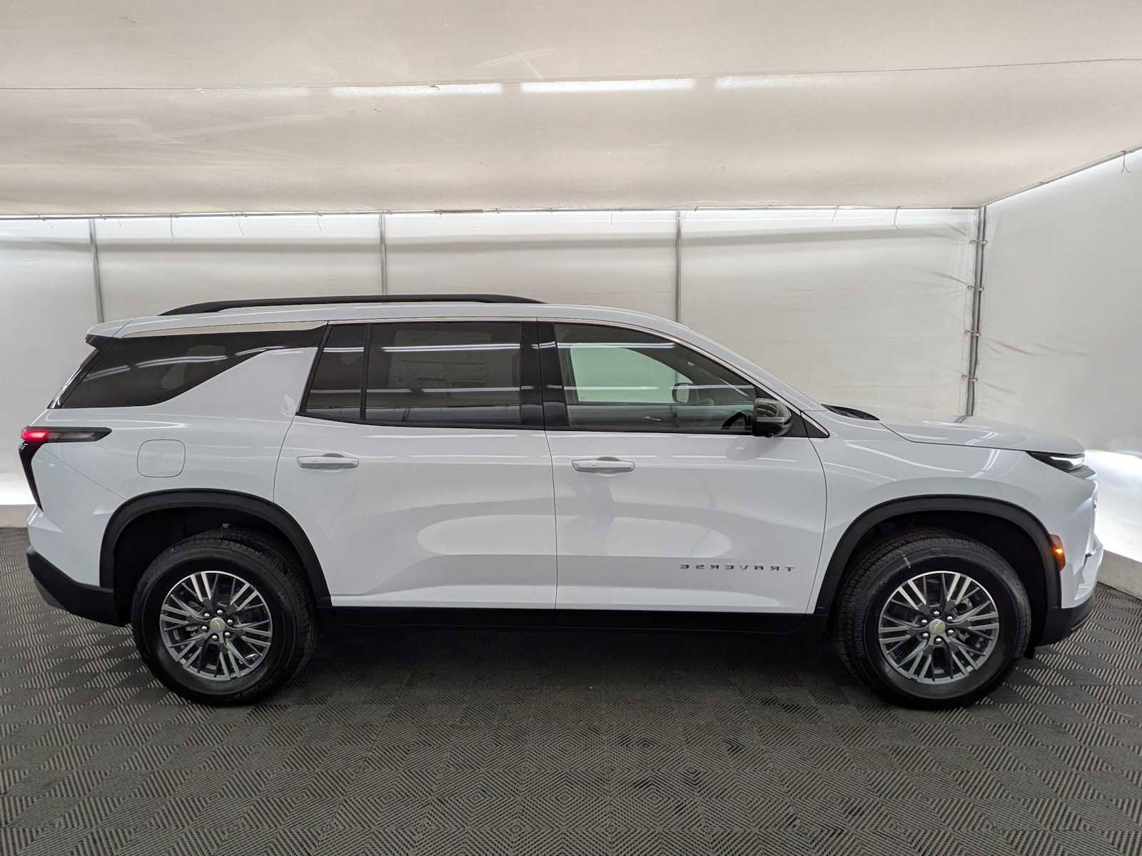 New 2026 Chevrolet Traverse LT w/ Driver Confidence Package image 7