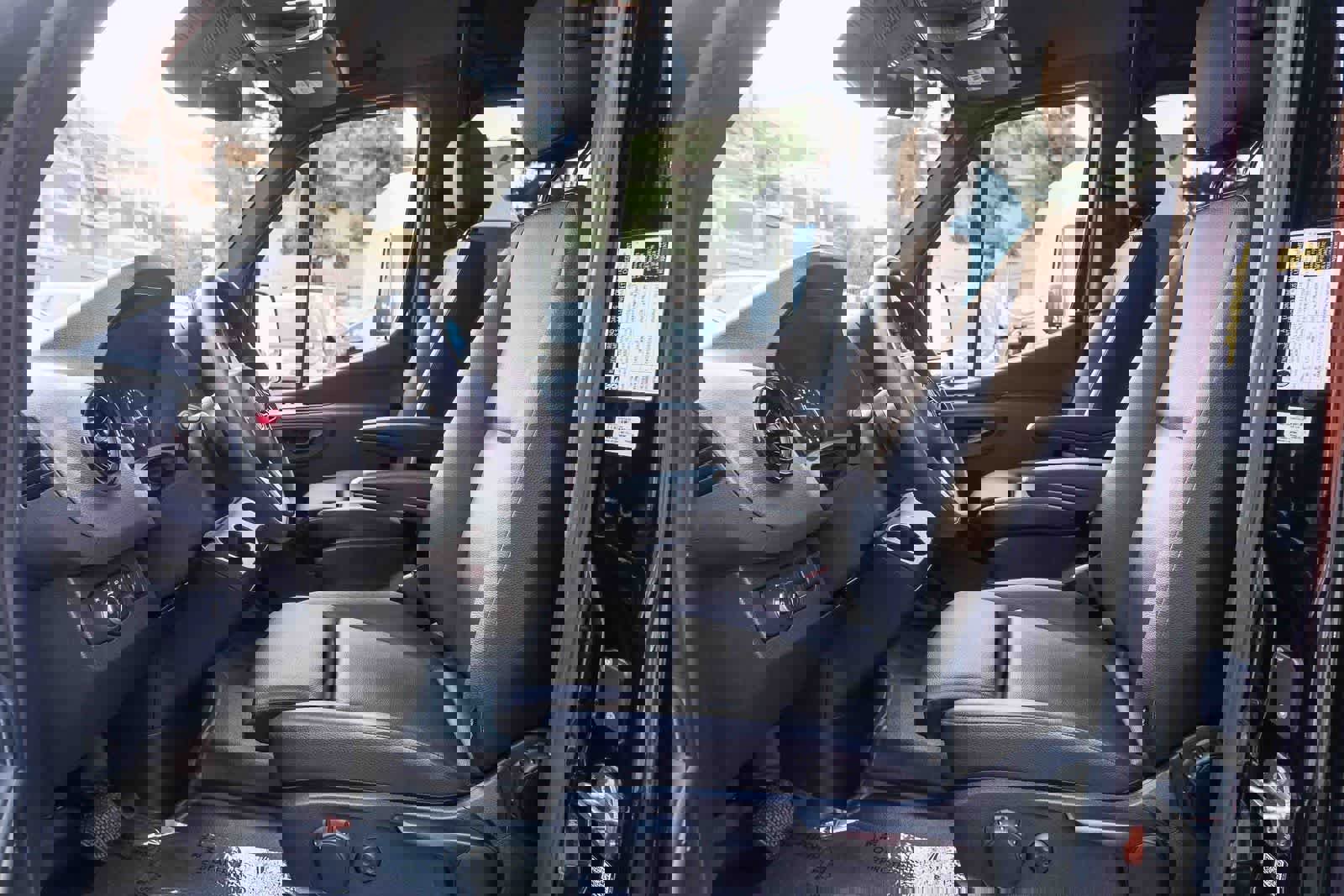 Used 2024 Mercedes-Benz Sprinter 2500 image 19