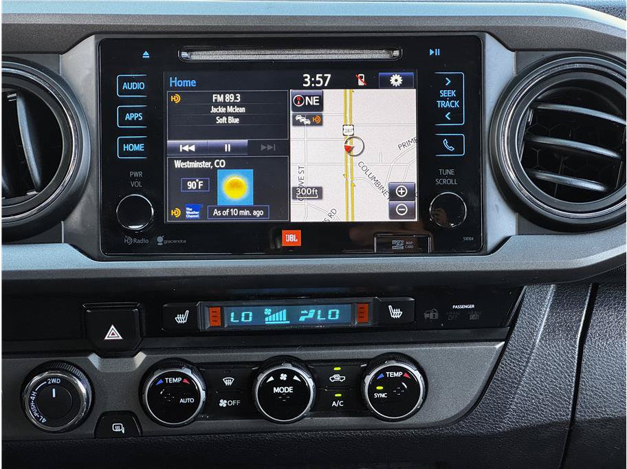 Used 2016 Toyota Tacoma TRD Sport AWD/4WD image 21