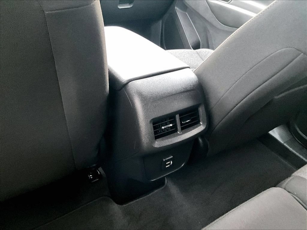 Used 2023 Chevrolet Equinox LT AWD/4WD image 26