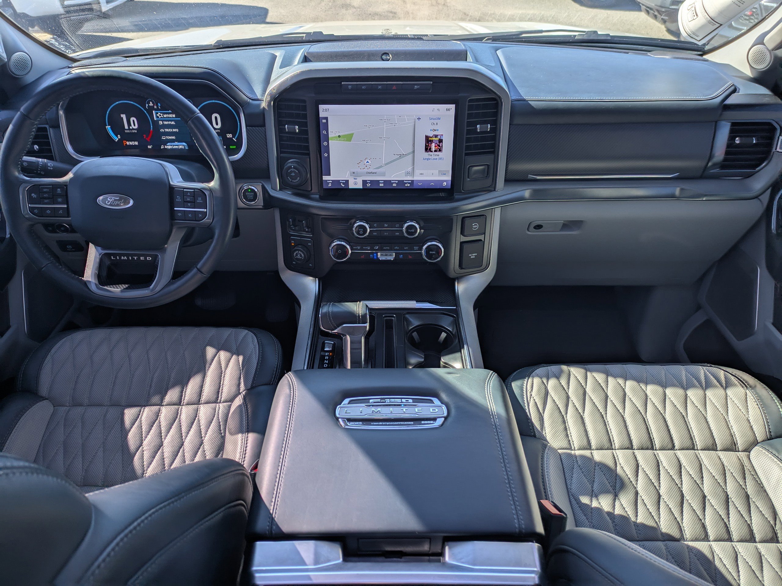 Used 2023 Ford F150 Limited image 15