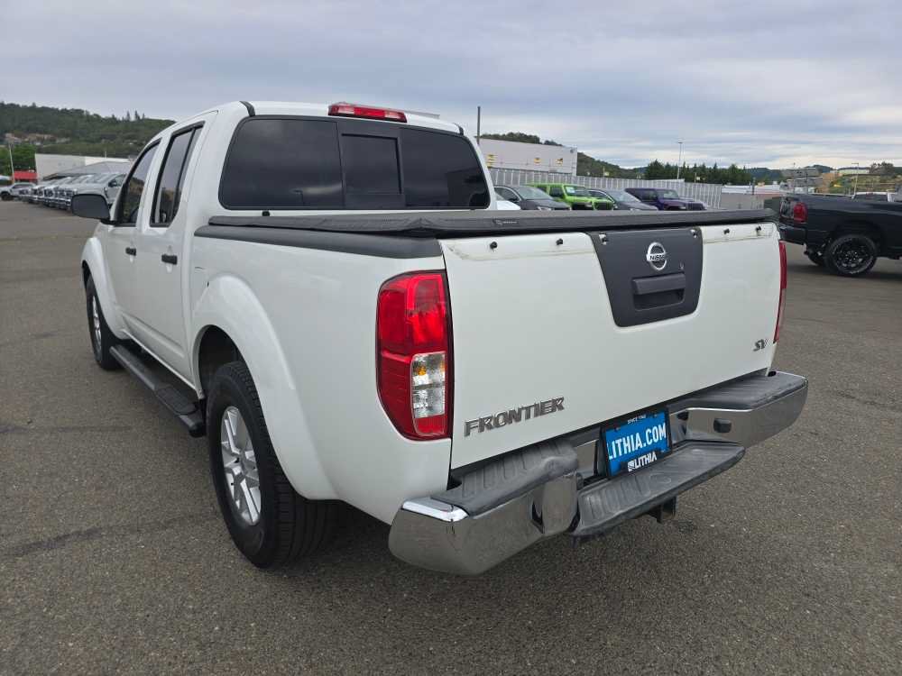 Used 2016 Nissan Frontier SV RWD image 3