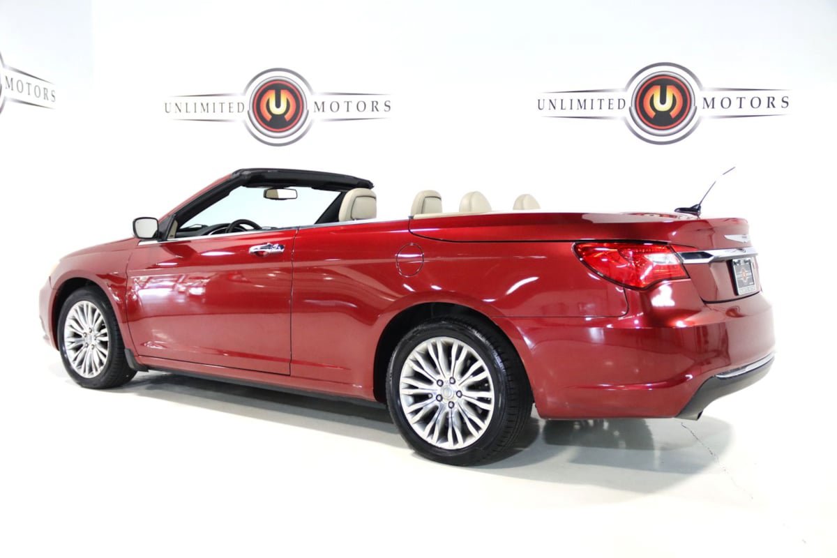 Used 2013 Chrysler 200 Limited FWD image 20