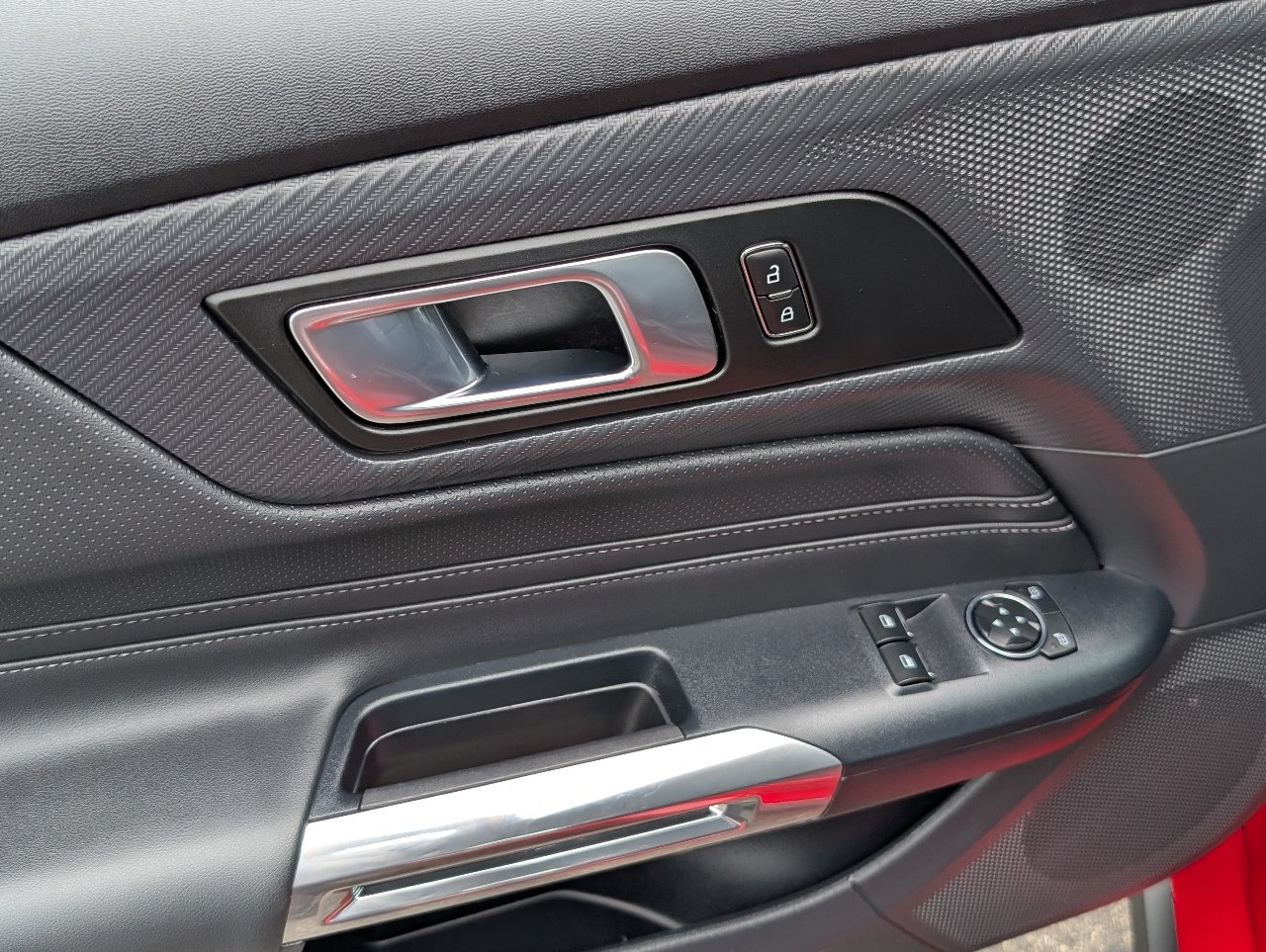 Used 2026 Ford Mustang Coupe RWD image 14