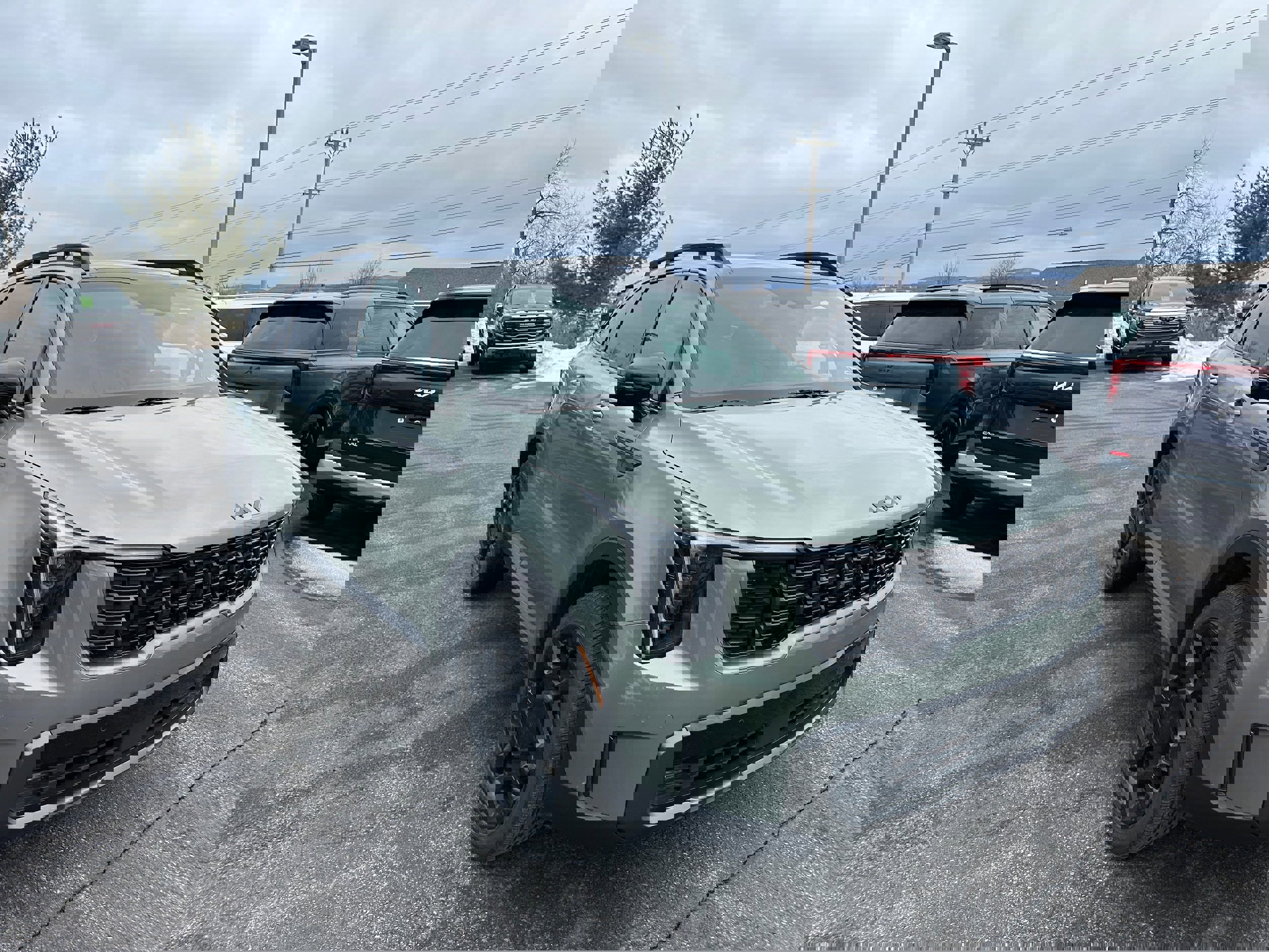 Used 2025 Kia Sorento SX Prestige w/ Sage Leather Package image 3