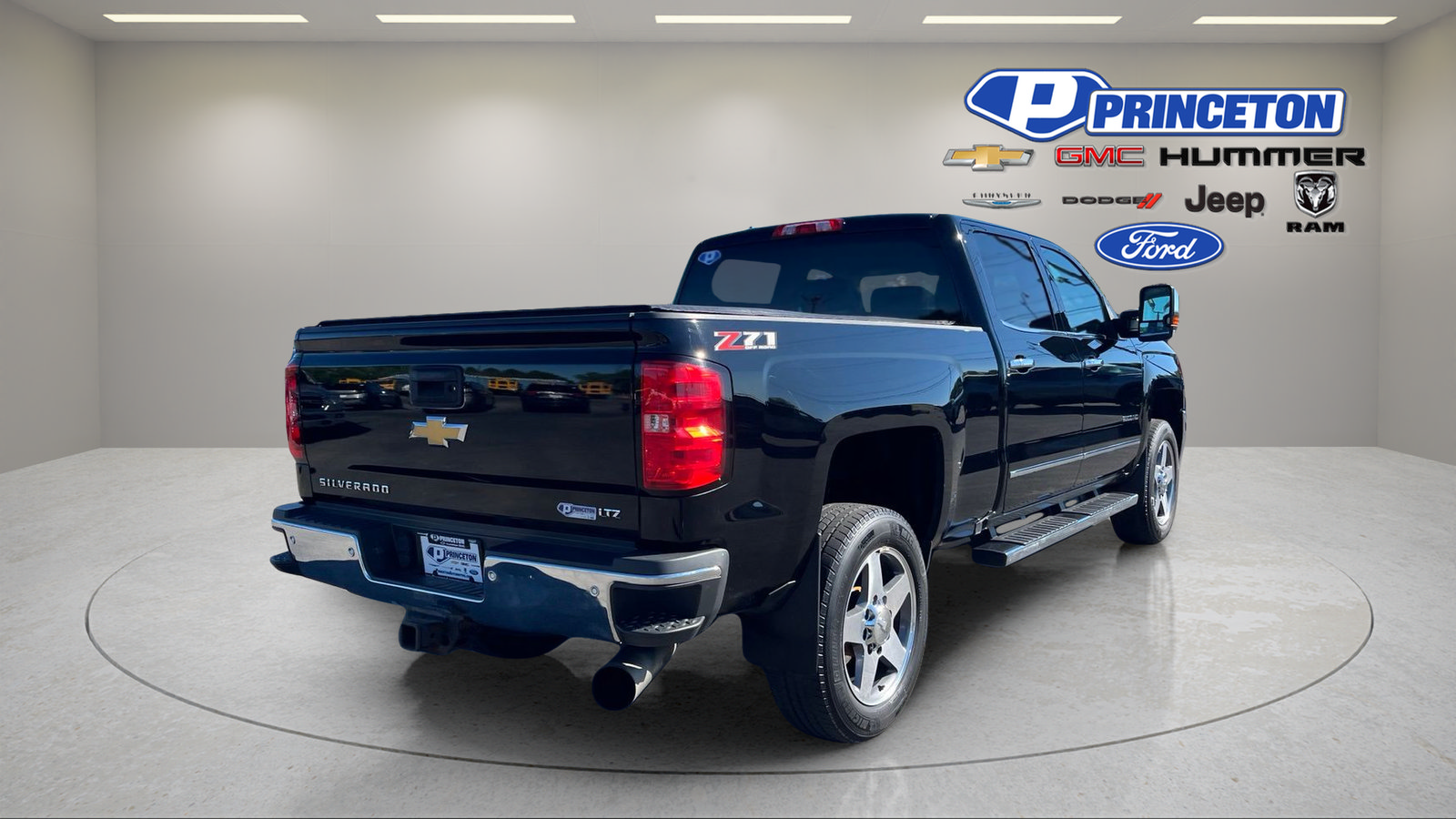 Used 2018 Chevrolet Silverado 2500 LTZ w/ Duramax Plus Package AWD/4WD image 7