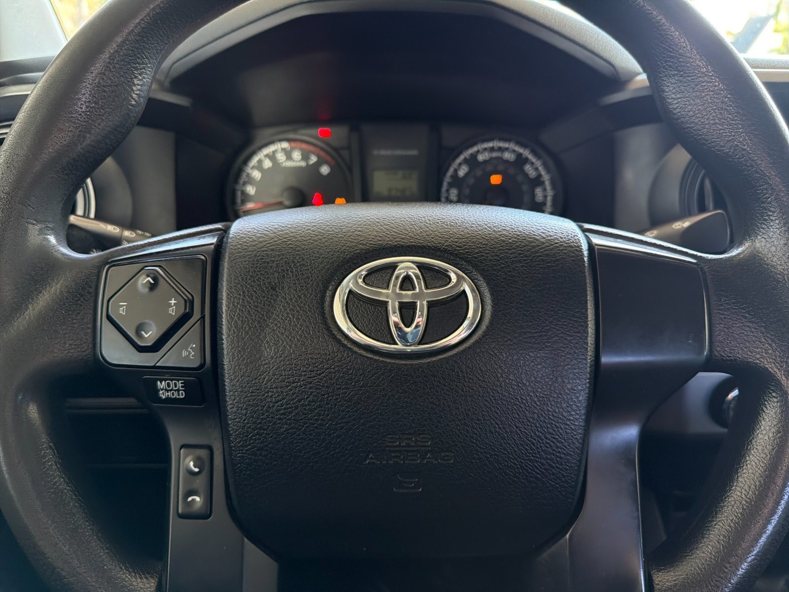 Used 2016 Toyota Tacoma SR AWD/4WD image 19