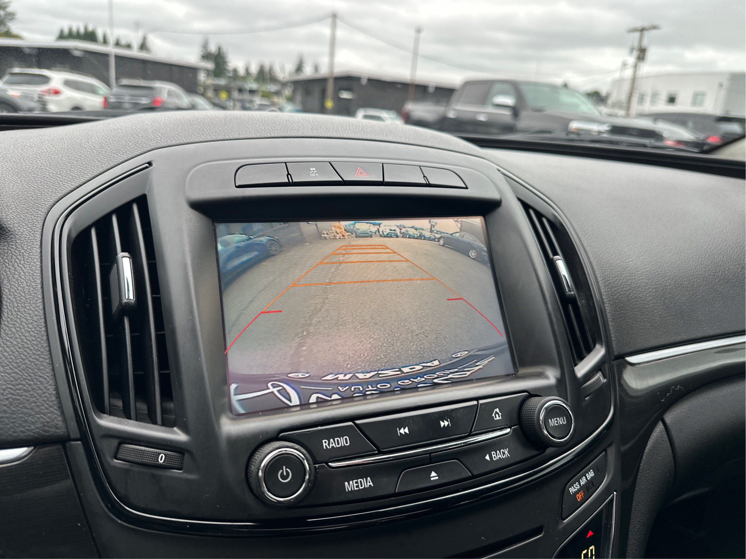 Used 2017 Buick Regal Sport Touring FWD image 32