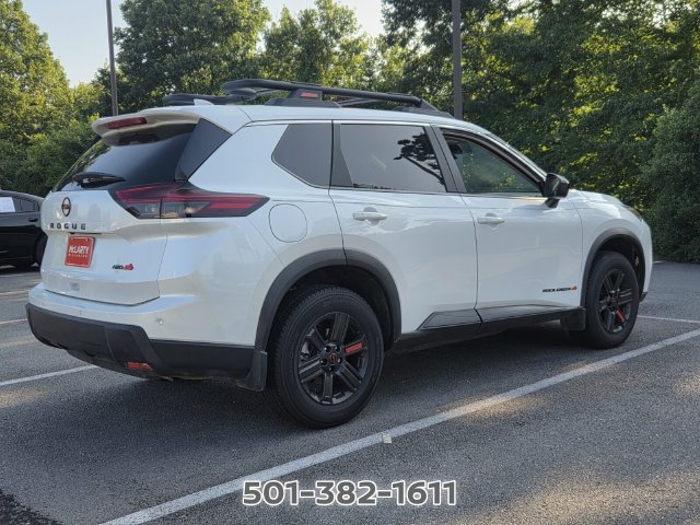 Used 2025 Nissan Rogue SV AWD/4WD image 5