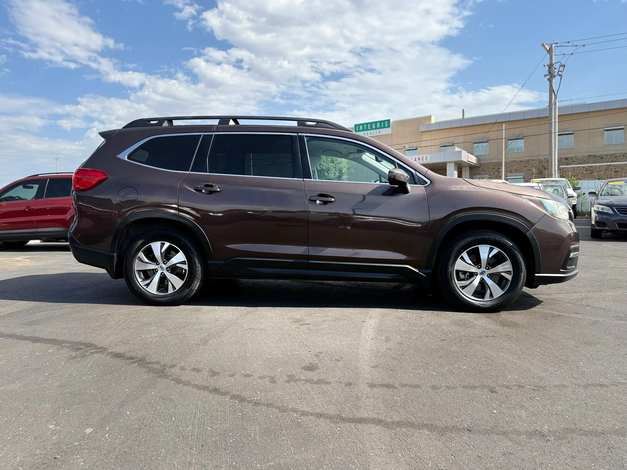 Used 2019 Subaru Ascent Premium AWD/4WD image 2