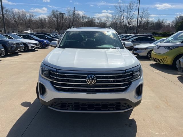 New 2026 Volkswagen Atlas SE AWD/4WD image 2