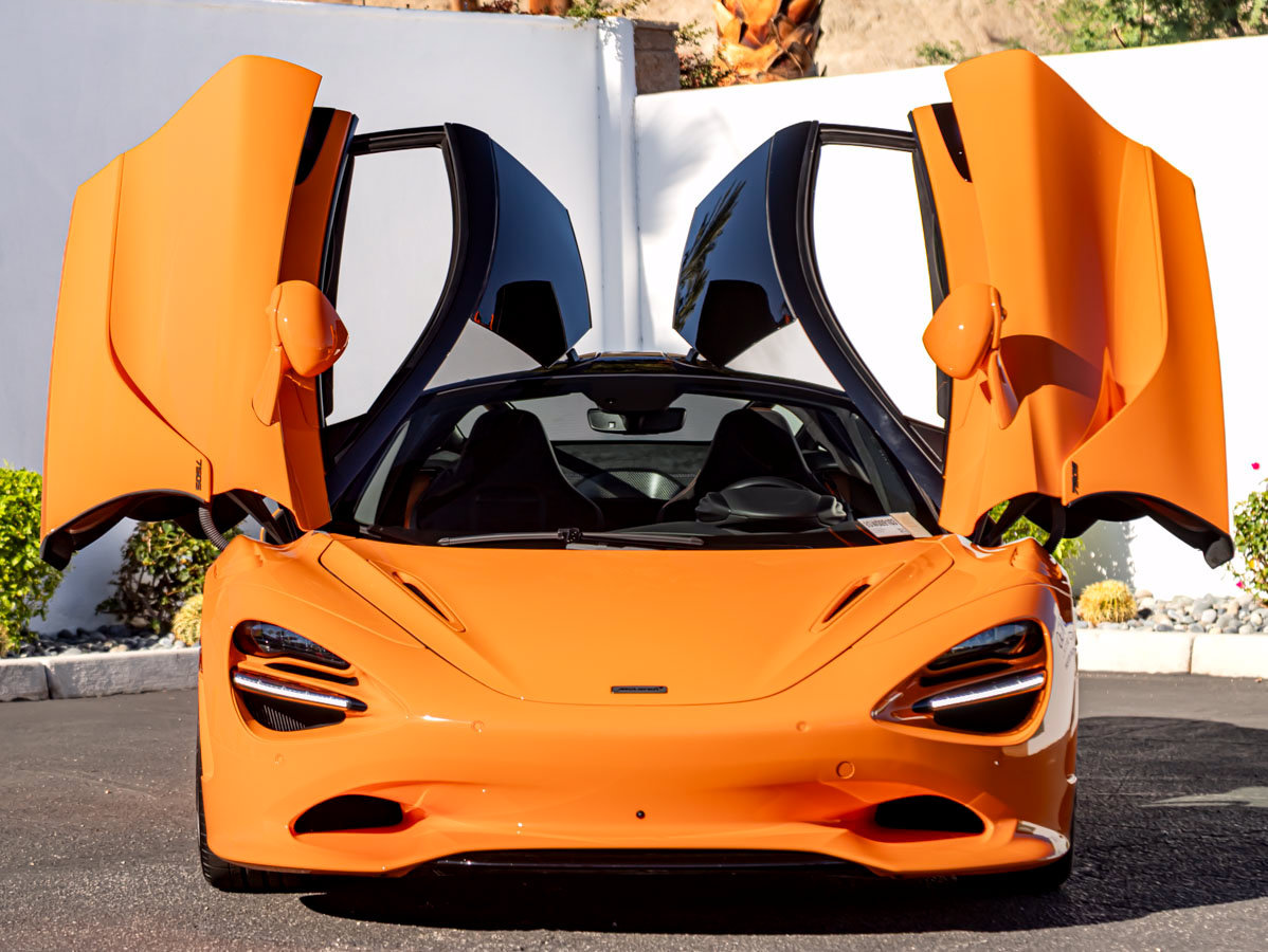 Used 2025 McLaren 750S RWD image 4