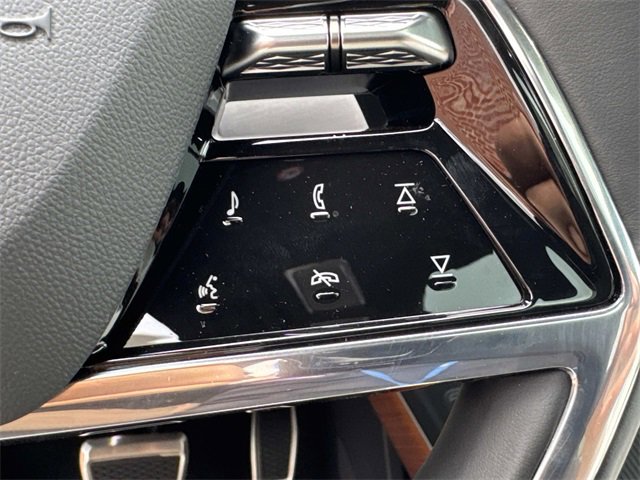 New 2026 Cadillac Vistiq Luxury w/ LPO, Floor Liner Package image 27
