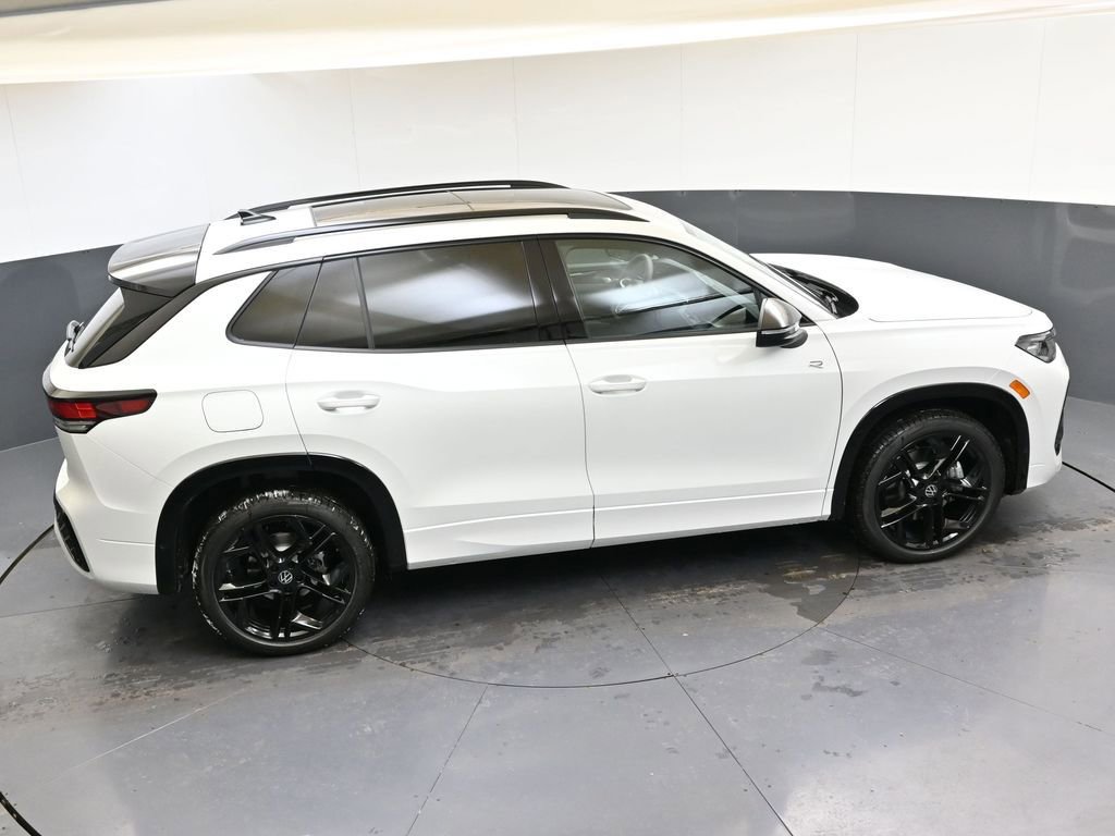 New 2026 Volkswagen Tiguan SE R-Line image 41