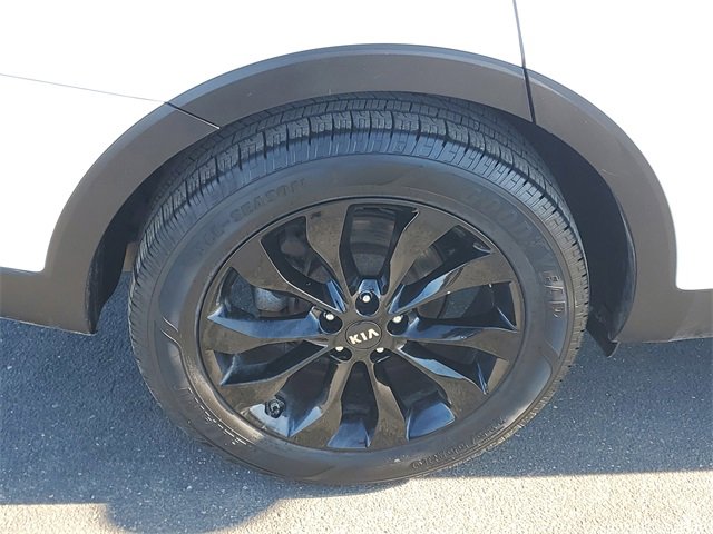 Used 2020 Kia Sorento S image 5