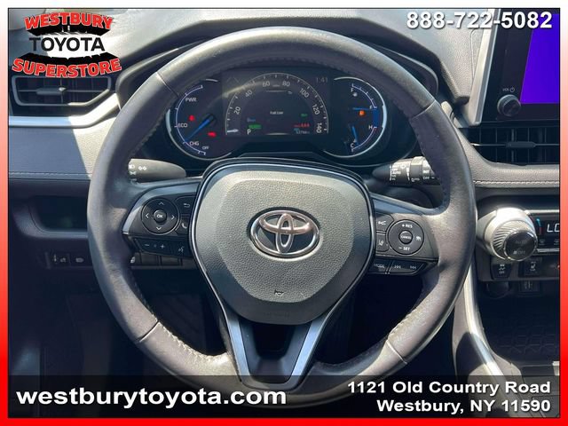 Used 2025 Toyota RAV4 XLE w/ Weather Package AWD/4WD image 15