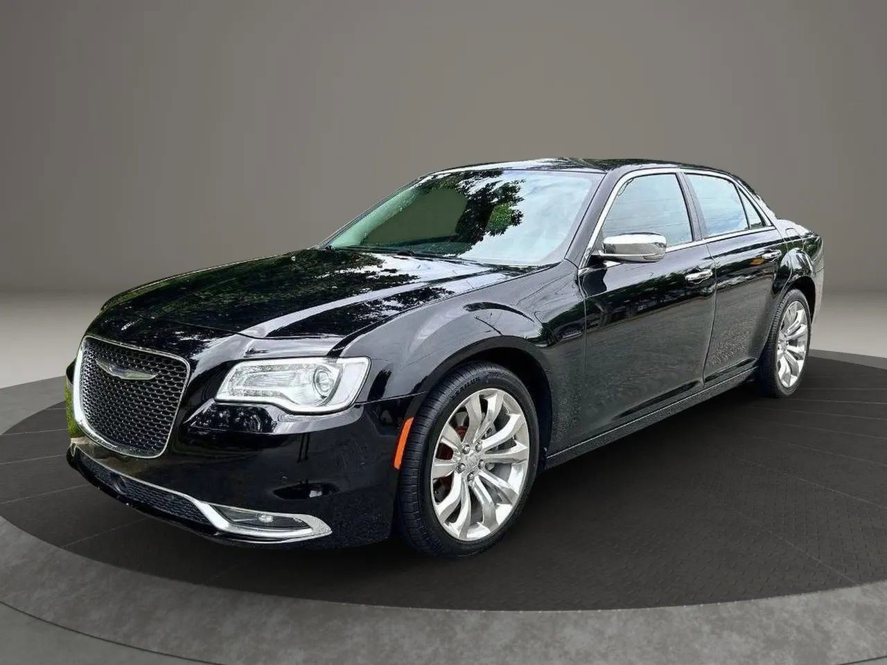 Used 2016 Chrysler 300 C w/ Safetytec Plus Group image 1