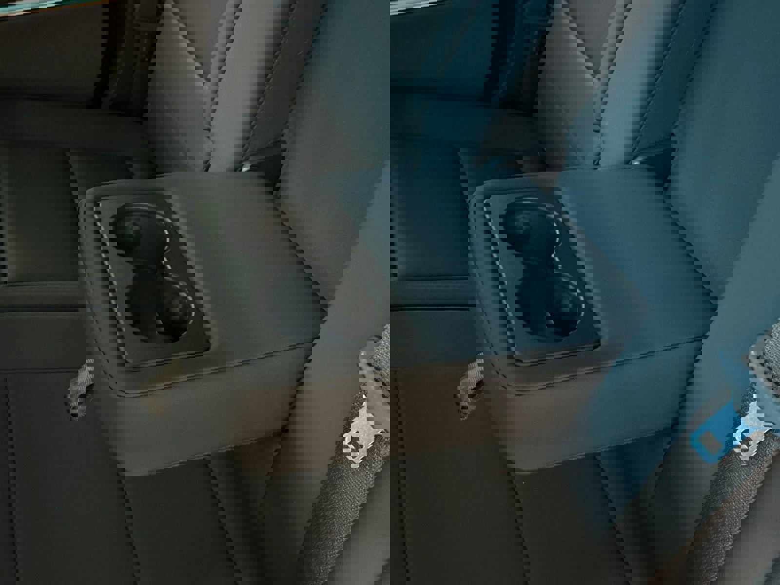 Used 2024 GMC Hummer EV 3X w/ LPO, Cargo Utility Package image 39