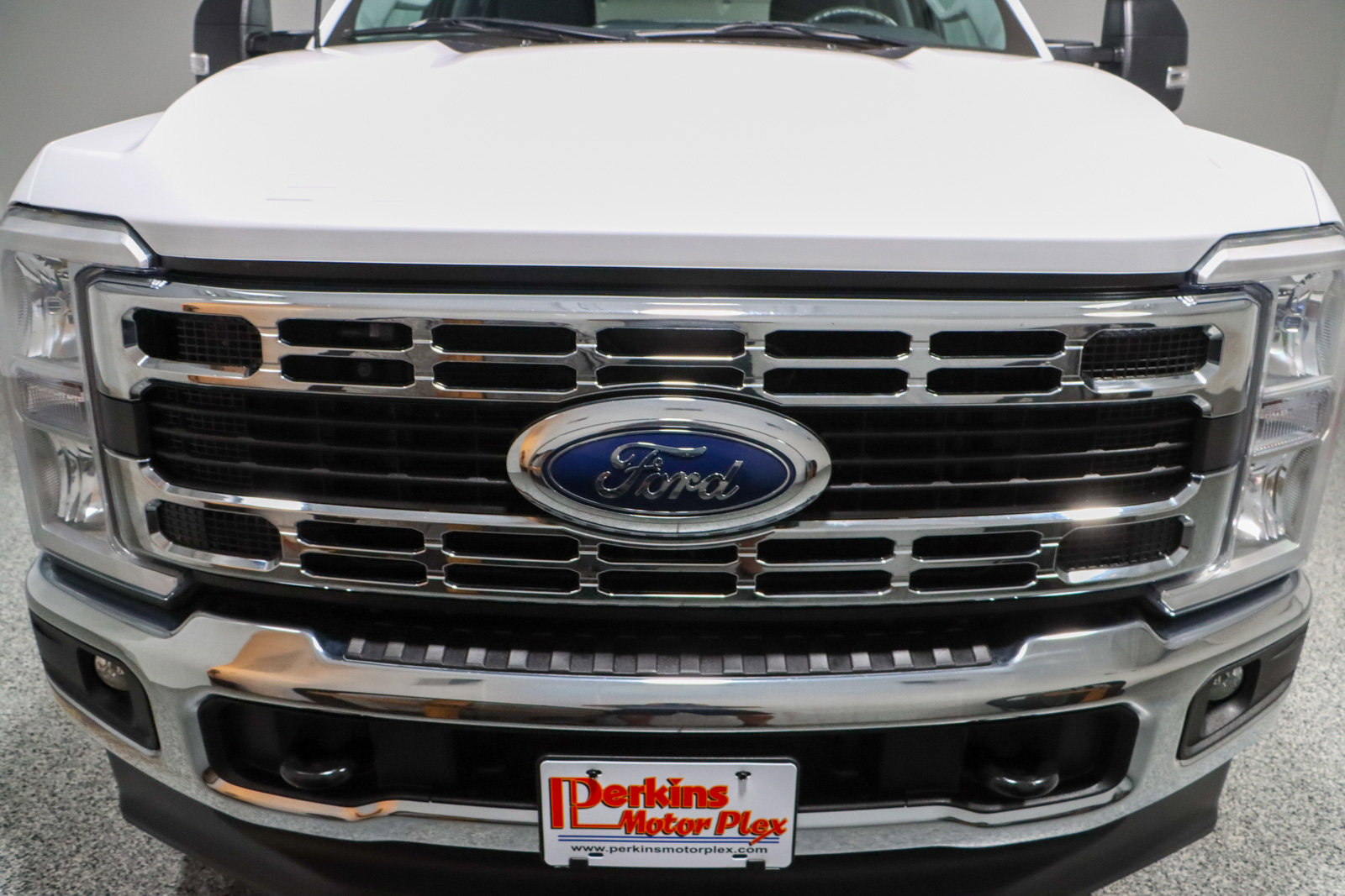 Used 2023 Ford F250 XLT w/ FX4 Off-Road Package image 4