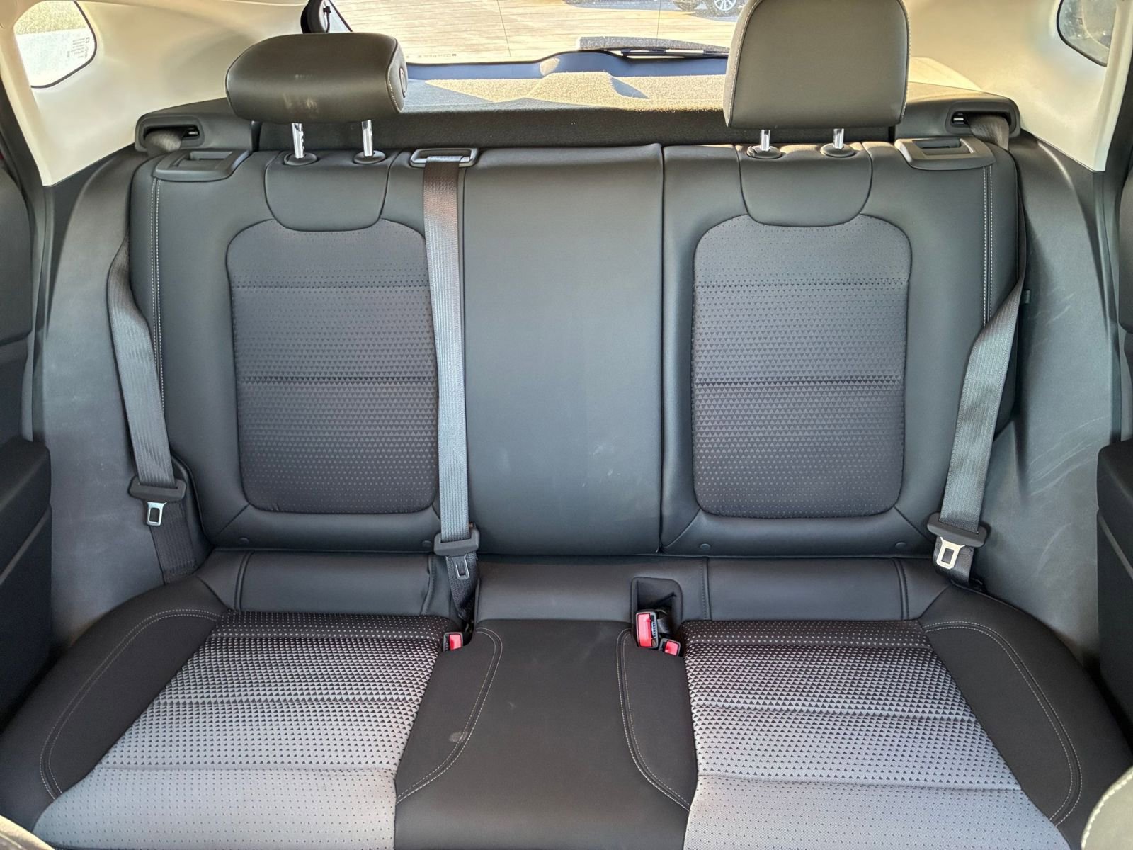 Used 2025 Chevrolet Trax LT w/ LT Convenience Package image 36