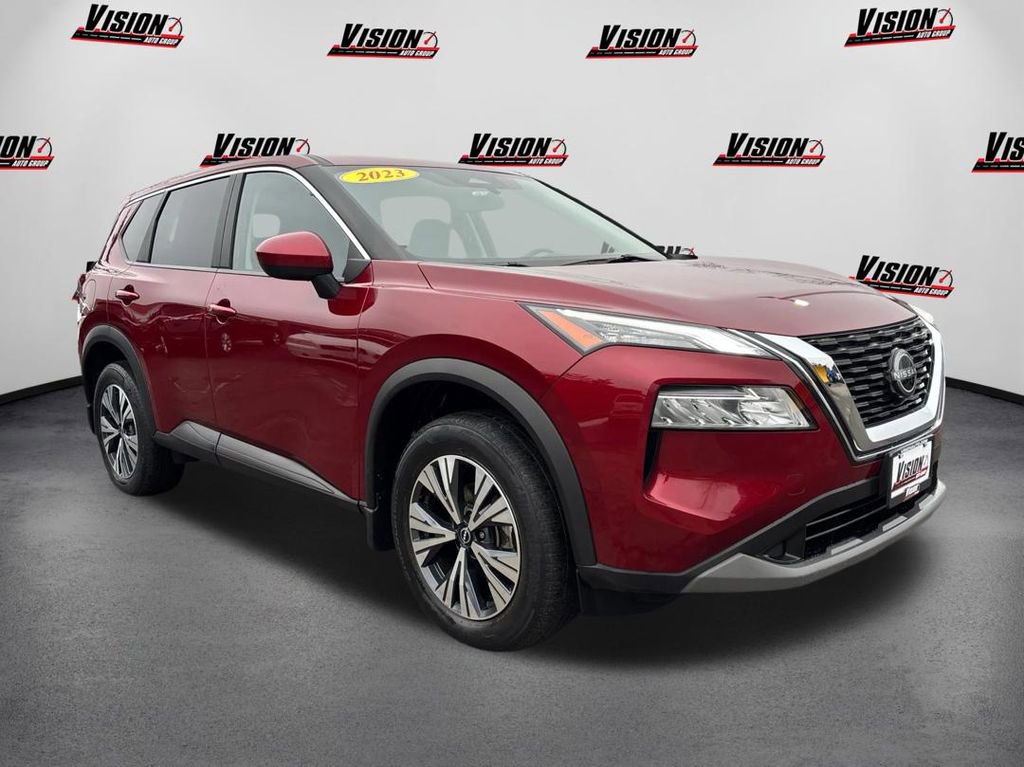 Used 2023 Nissan Rogue SV AWD/4WD image 3