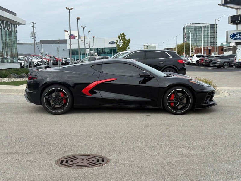 Used 2024 Chevrolet Corvette Stingray Premium Cpe w/ Z51 Performance Package image 2