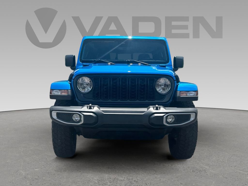 New 2025 Jeep Gladiator Sport image 28