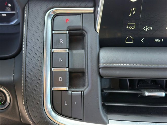 Used 2022 GMC Yukon SLT w/ SLT Premium Package image 32