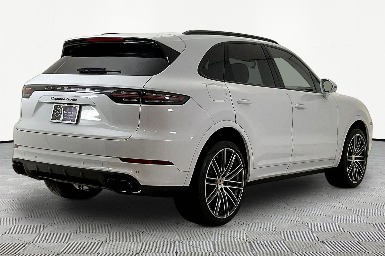 Used 2022 Porsche Cayenne Turbo AWD/4WD image 6