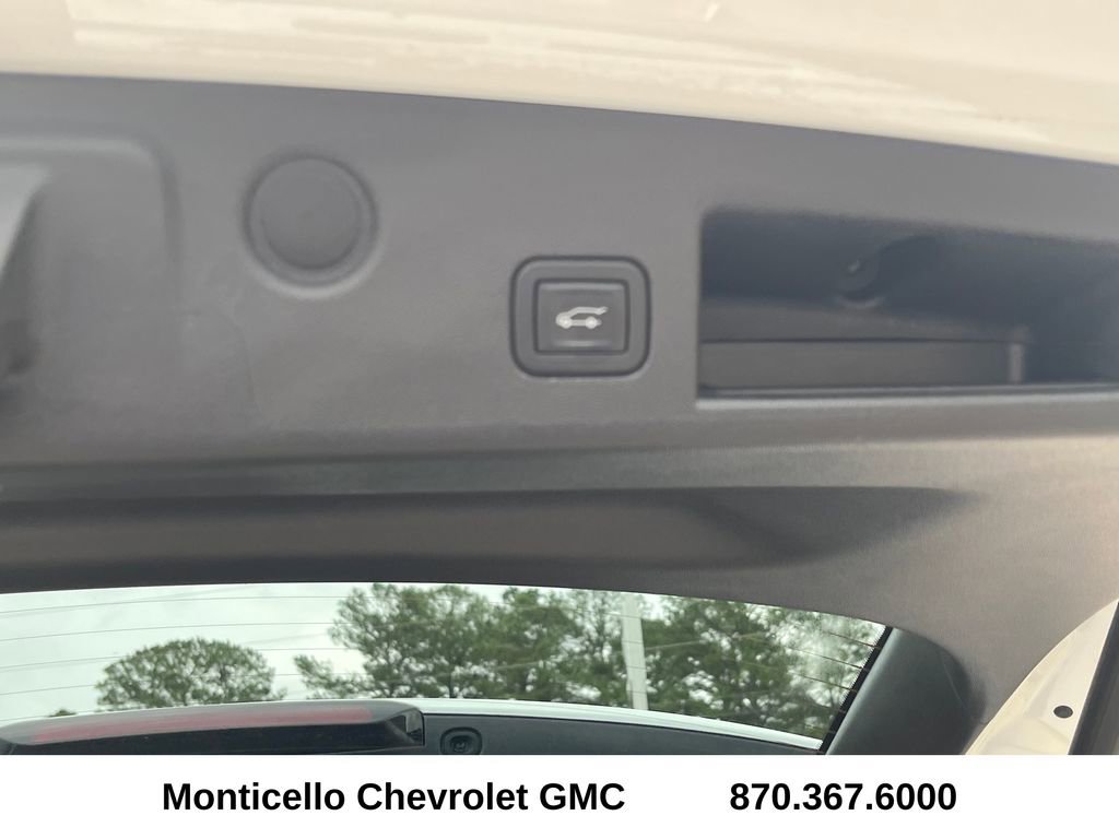 Used 2023 Chevrolet Equinox LT image 25