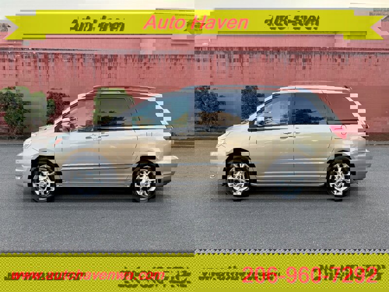 Used 2004 Toyota Sienna XLE Limited image 4