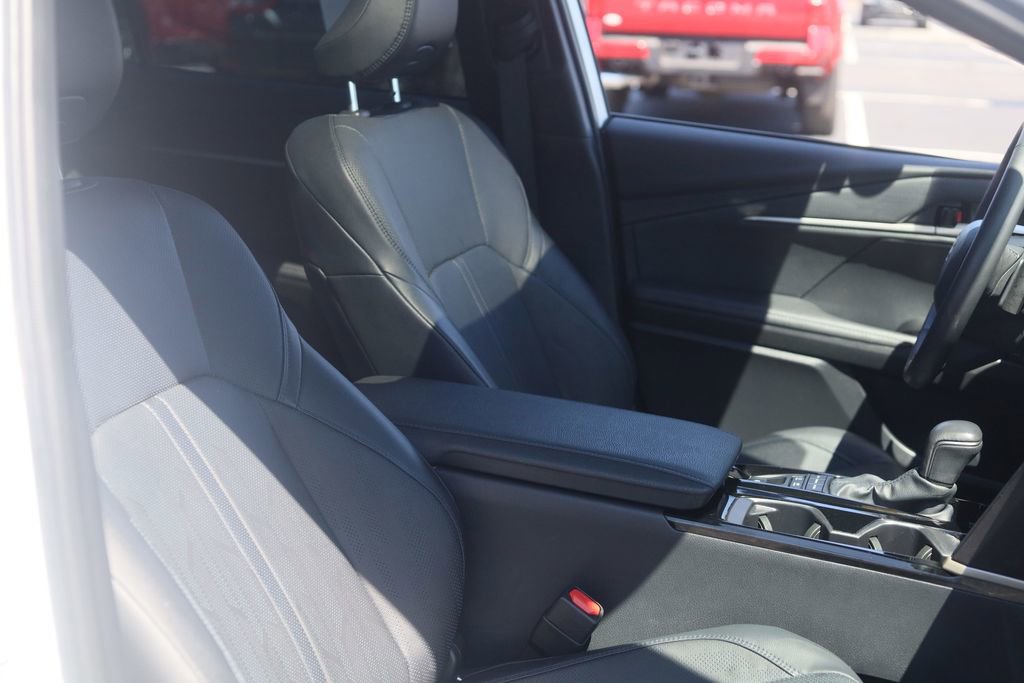 Used 2025 Toyota Camry XSE AWD/4WD image 35
