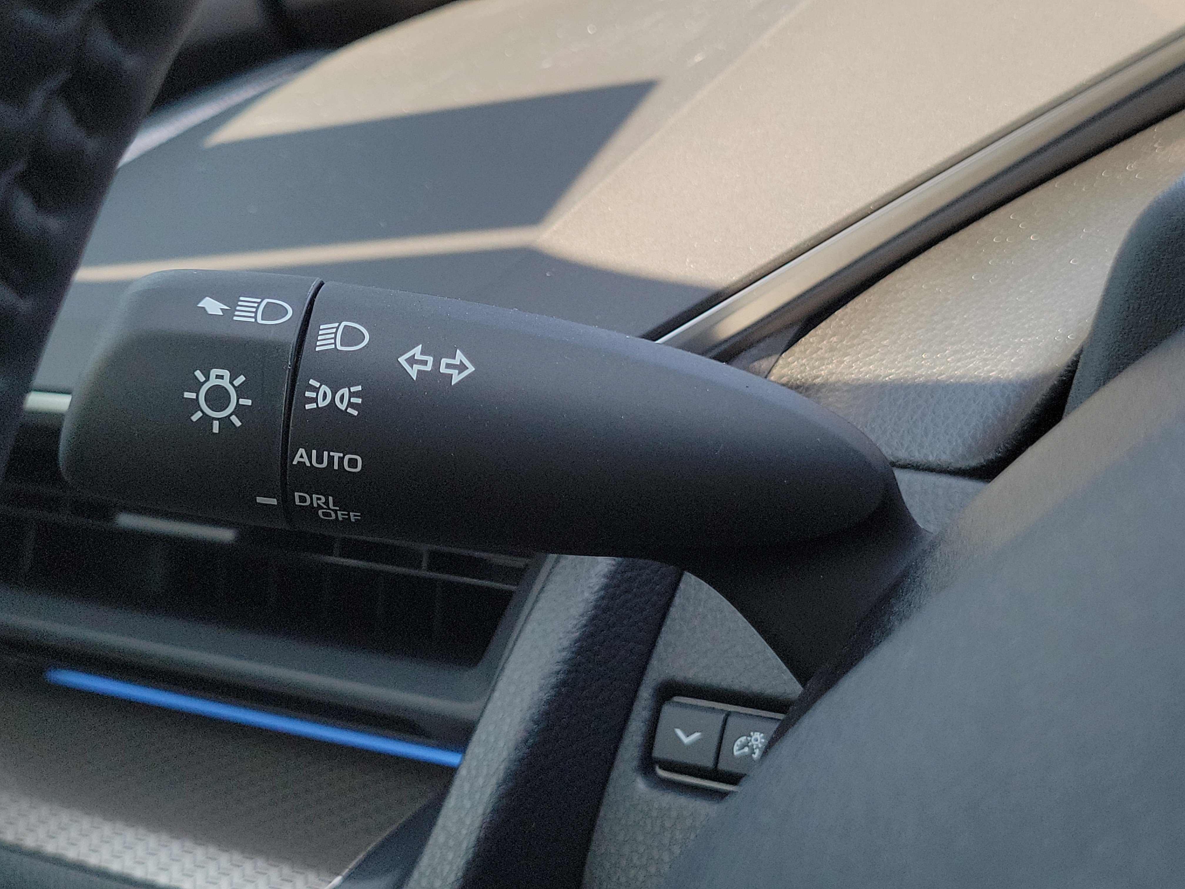 New 2027 Toyota Prius XLE FWD image 27
