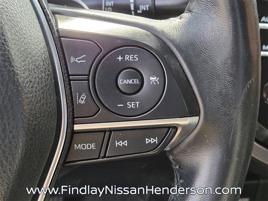 Used 2020 Toyota Camry XSE image 30