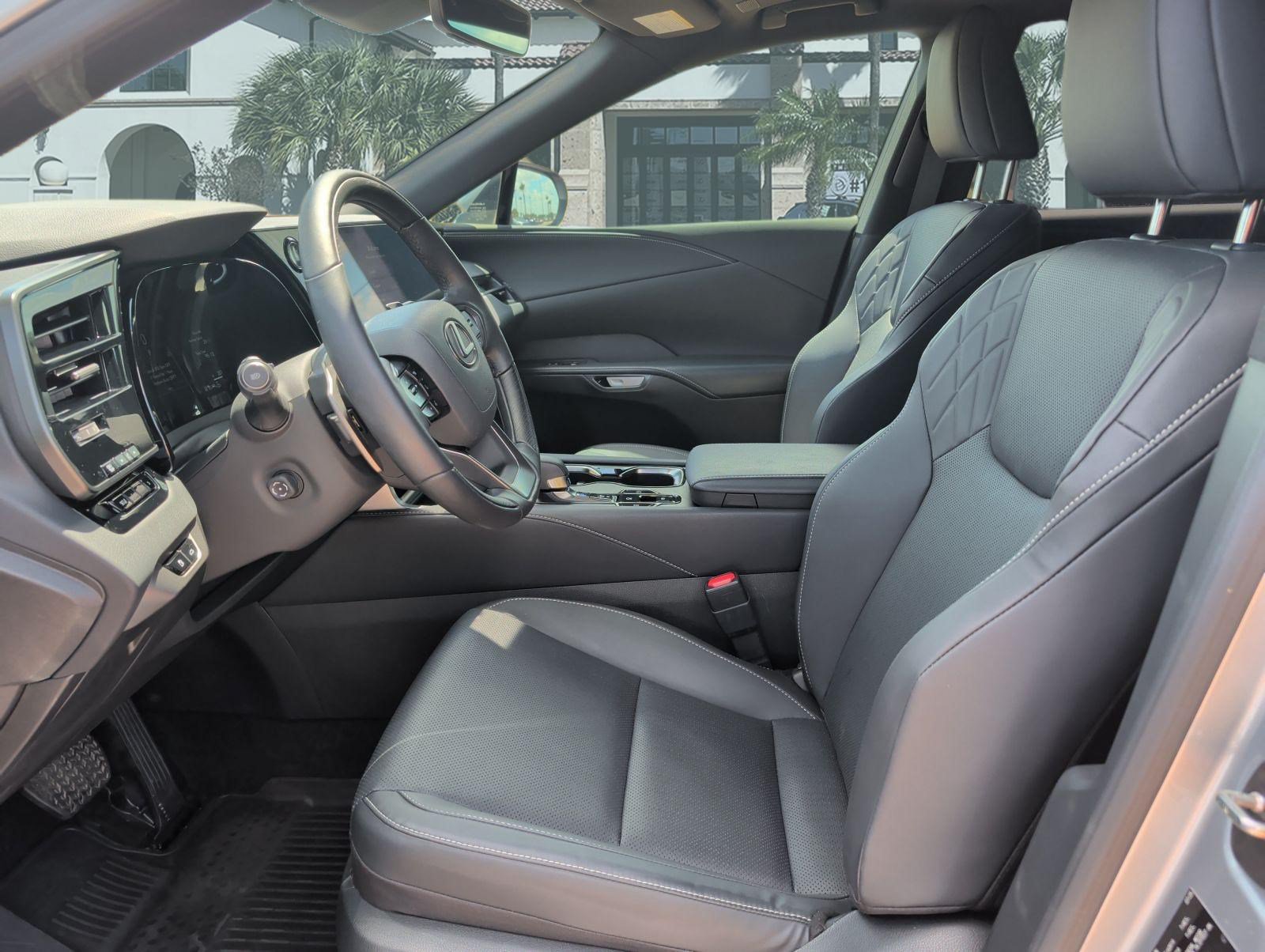 Certified 2025 Lexus RX 350 Premium w/ Accessory Package FWD image 11
